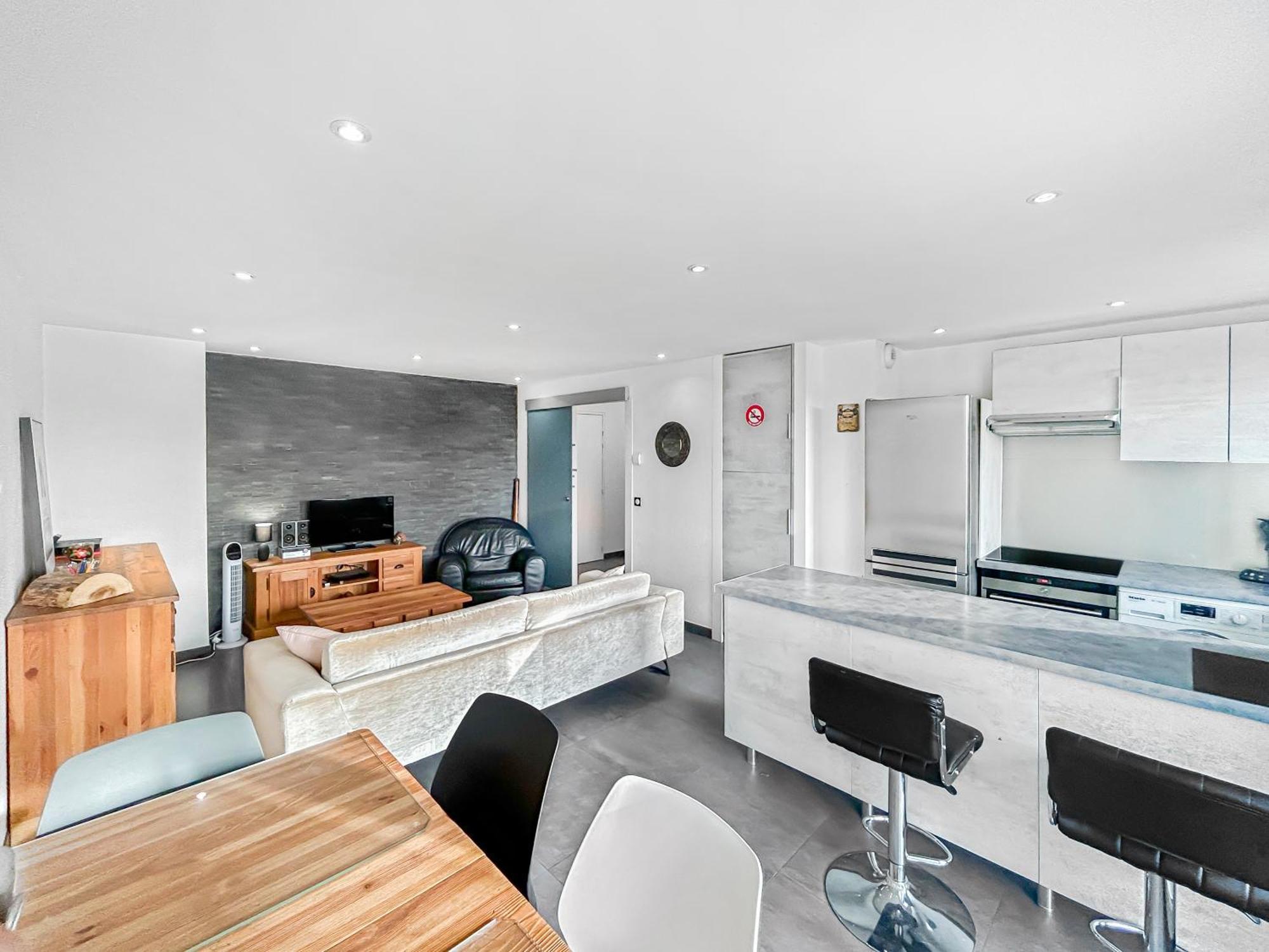 Escale Affaires Dugny-Bourget Apartment Exterior foto