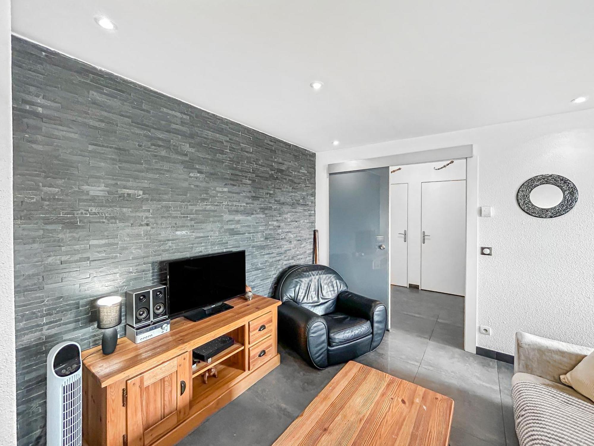 Escale Affaires Dugny-Bourget Apartment Exterior foto