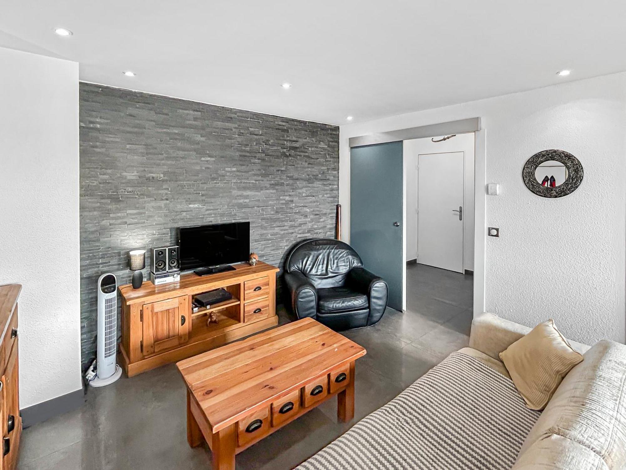 Escale Affaires Dugny-Bourget Apartment Exterior foto